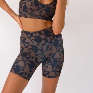 SKATIE Cece Bike Short in HONOLULU print Size XS, NWOT